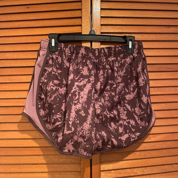 Nike Dri-Fit Women’s Lined Tempo Brown Athletic Running Shorts Sz M NWT - Picture 6 of 6